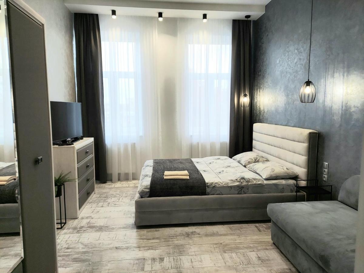 Ferienwohnung Однокомнатная Форум-Центр Lemberg Exterior foto
